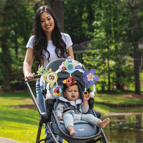2-4 months: VISUAL & SENSORY DISCOVERY