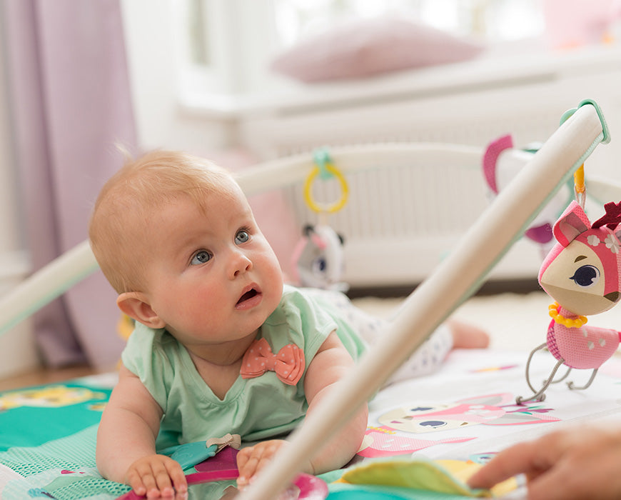 Tummy Time: Head Lifting
