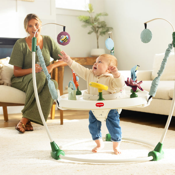 6+ months: GROSS MOTOR SKILLS DEVELOPMENT