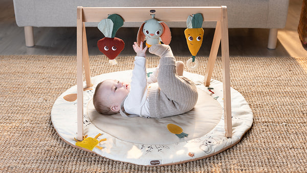 5+ months: MOTOR SKILLS
