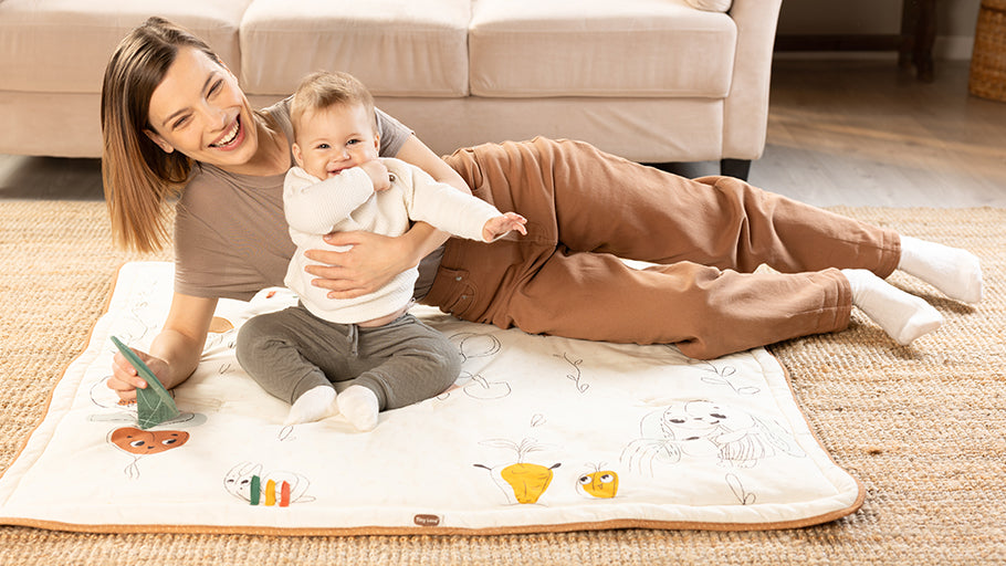 6+ months: GROSS MOTOR SKILLS
