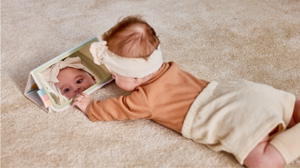 3-6 months: EXTENDING TUMMY TIME